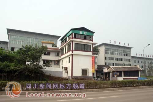 省道305線(xiàn)綠化帶、工業(yè)園區(qū)綠地被違法建筑非法侵占
