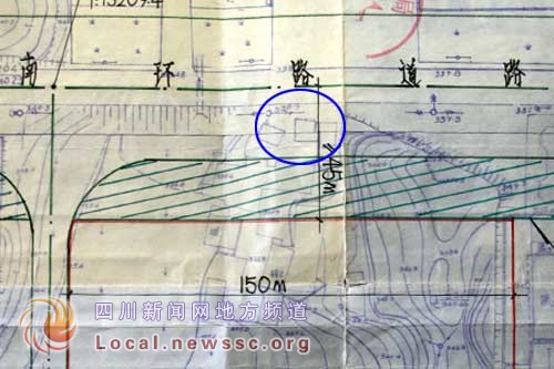 藍(lán)色標(biāo)注處為“官田茶飲莊”，位于貢井開(kāi)發(fā)區(qū)規(guī)劃綠地和省道綠化帶內(nèi)，正擋匯東起重機(jī)廠大門(mén)。