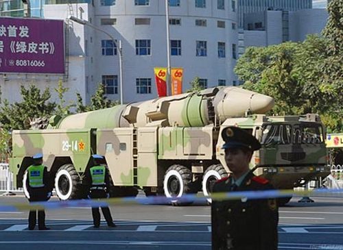中國東風-21C導彈在2009年的國慶閱兵中對外正式亮相。