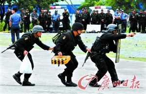 3日，菲律賓警方舉行人質解救演習。