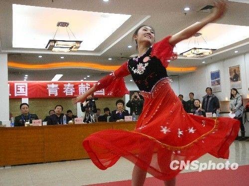 國防部明確規(guī)定征女兵時(shí)不再進(jìn)行才藝展示