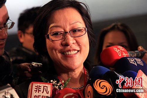 1月6日，劉少奇之女劉亭在臺北出席“第一屆兩岸女企業(yè)家高峰論壇”。劉亭現(xiàn)任聯(lián)亞集團董事長兼總裁，是次以全國工商聯(lián)女企業(yè)商會會長名義率團赴臺參加論壇，這也是劉亭首度赴臺。中新社記者 關(guān)向東 攝 