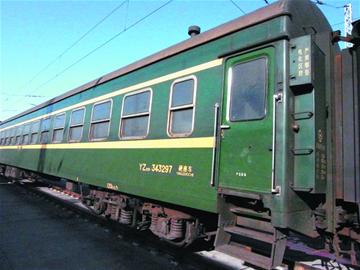 青島綠皮車將結(jié)束歷史使命 最后一次效力春運