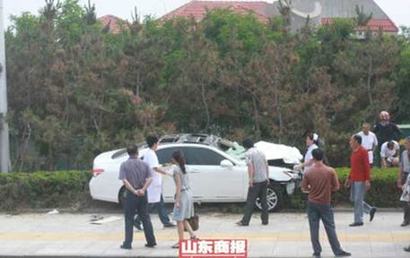 自行車(chē)隊(duì)遇車(chē)禍致5死