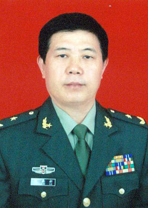 中央軍委大幅調(diào)整海南省軍區(qū)領(lǐng)導(dǎo)班子 一次換6人