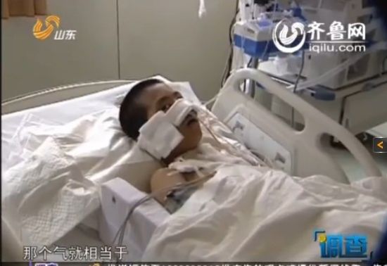 正在醫(yī)院接受治療的杜傳旺。