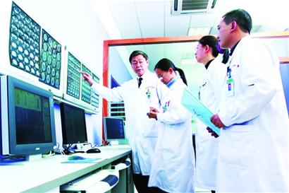 青島政府掏錢回購醫(yī)院大設備