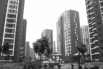 馨苑小區(qū)電梯每天只開倆小時 沒達(dá)住宿條件