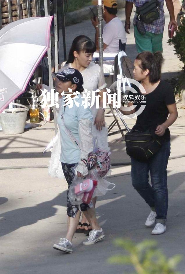 俞灝明穿彈力衣復出拍戲 《春天》片場正面照曝光