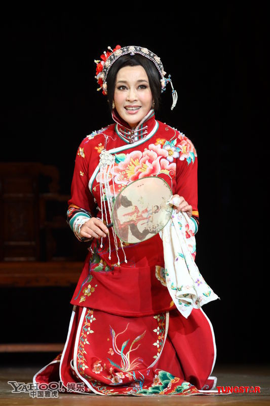 劉曉慶挑戰(zhàn)舞臺(tái)劇 容顏不老飾演賽金花