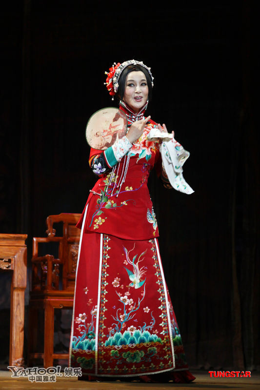劉曉慶挑戰(zhàn)舞臺劇 容顏不老飾演賽金花
