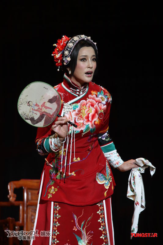 劉曉慶挑戰(zhàn)舞臺(tái)劇 容顏不老飾演賽金花