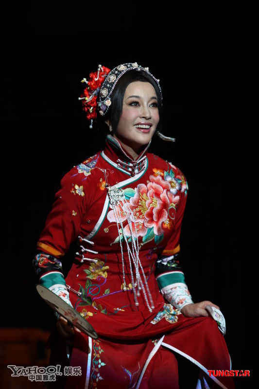 劉曉慶挑戰(zhàn)舞臺劇 容顏不老飾演賽金花