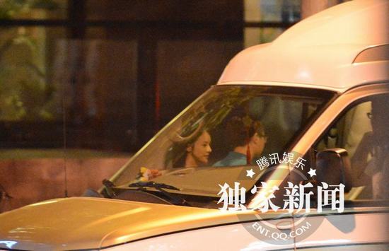 吳秀波桃花運不斷 深夜會靚麗神秘女