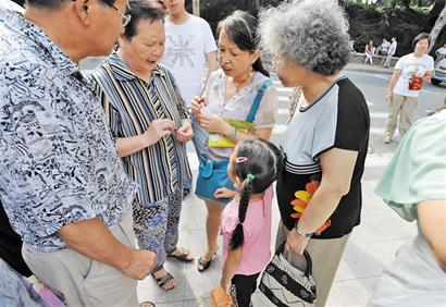 開學催生接送保姆