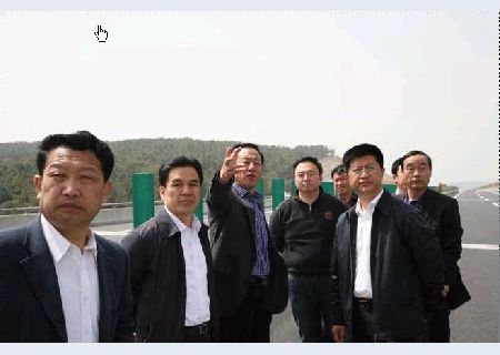 副局長(zhǎng)假借工作為名性騷擾美女