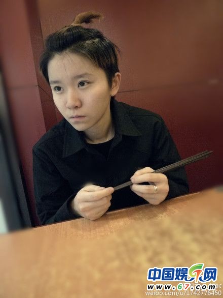 好聲音大山劉珊珊圓寸照曝光，網(wǎng)友揭其同性戀身份