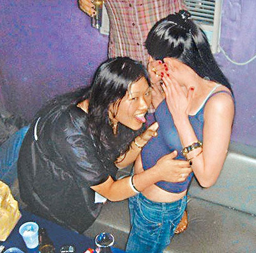 房祖名與內(nèi)地歌手葉熙祺隱婚 成龍封鎖消息