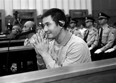 糯康當(dāng)庭認(rèn)罪求保命 稱有600萬(wàn)人民幣可賠償