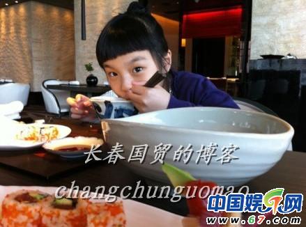 哈文李詠青澀結婚照曝光 大學愛情修成正果