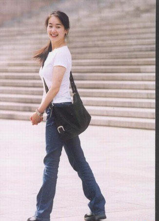 80年代?；ìF(xiàn)狀 方舒離婚宋春麗為事業(yè)失去孩子