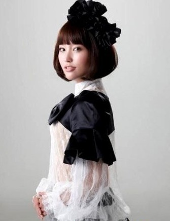 女星制服誘惑大不同 你愛(ài)哪一款