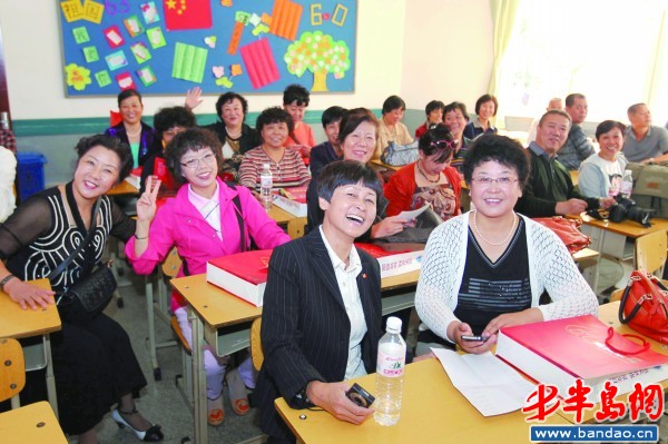 校史館記錄下58中60年來的點(diǎn)點(diǎn)滴滴。