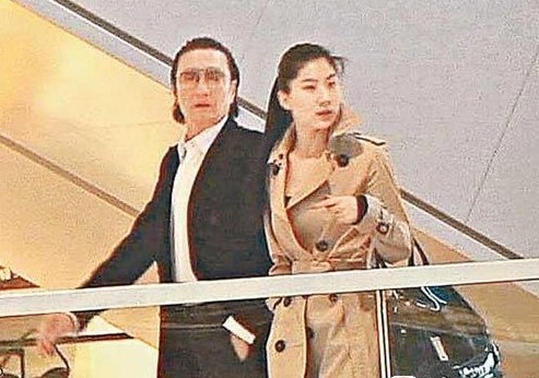 謝霆鋒老爸謝賢風流韻事揭秘 比小女友大49歲