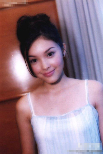 圖揭娛樂(lè)圈里毫無(wú)市場(chǎng)的女藝人 扶都扶不上墻
