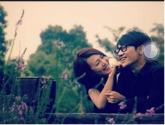 中國好聲音金志文明年結婚 與女友親熱照曝光