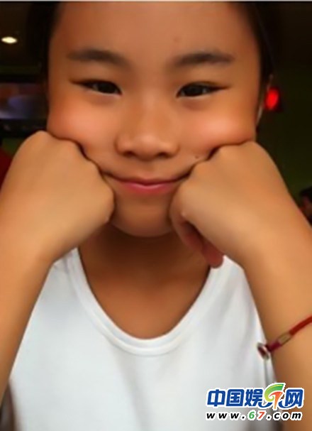 竇唯10歲女兒竇家媛近照 越長越像王菲長女竇靖童