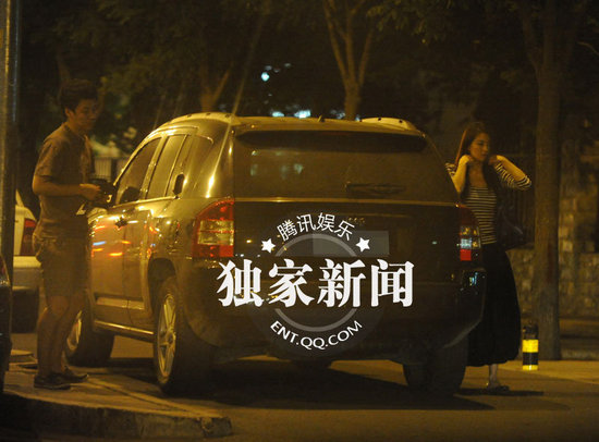 　隨著章子怡與撒貝寧戀情的曝光，小撒搭上了國際巨星，經(jīng)緯則也找到了自己的真愛。