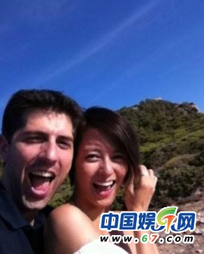 女星外籍老公財(cái)富比拼 李玟老公不輸默多克