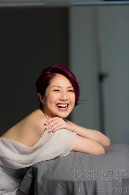 楊千嬅產后復出