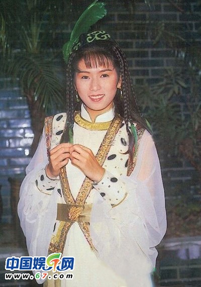 追憶TVB劇龍?zhí)酌琅?風情康華演遍陀槍師姐系列