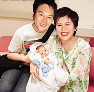 李小璐朱茵同日誕女遭調(diào)侃 盤點(diǎn)眾星女兒初長(zhǎng)成