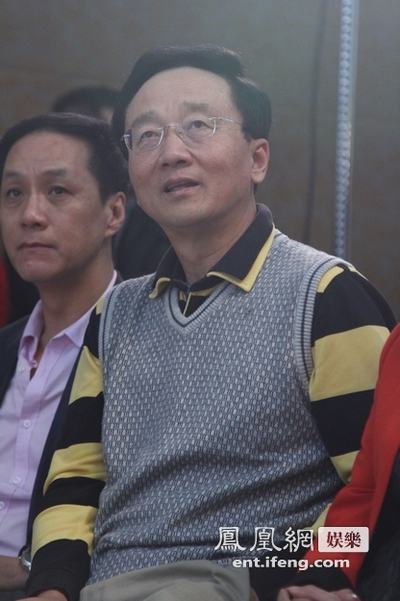 濮存昕25歲女兒濮方北京大婚 未進(jìn)娛樂(lè)圈自己做老總