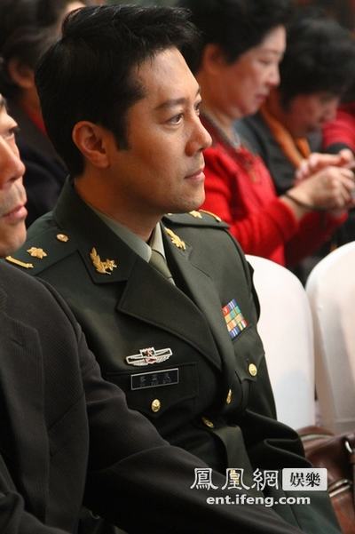 濮存昕25歲女兒濮方北京大婚 未進娛樂圈自己做老總