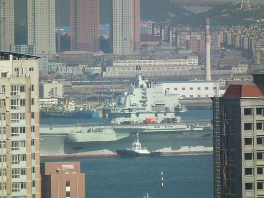 中國(guó)海軍遼寧號(hào)航母結(jié)束首次試航返回駐地