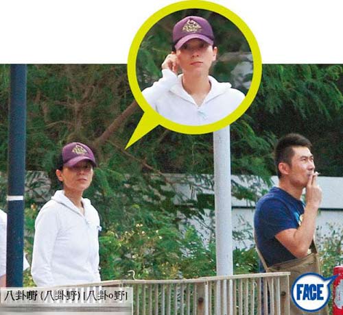 郭羨妮與老公朱少杰貌合神離 同行無(wú)言分頭打車(圖)