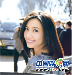 高圓圓海量街拍穿搭私照 網(wǎng)友：太有范兒了！