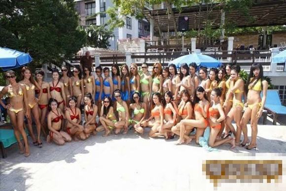 泰國(guó)“人妖”水上排球大賽 比基尼難掩豪乳激蕩股溝走光