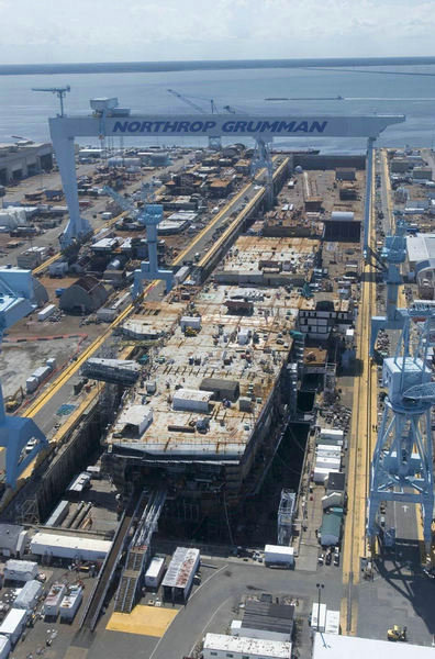 資料圖：外媒稱上海長興造船廠在制造第二艘航母。