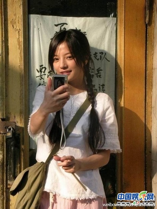 趙薇老公黃有龍首曝愛妻私房美照 網(wǎng)友調侃：家有仙妻終難藏