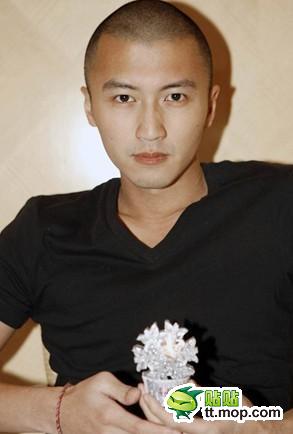 明星也玩網(wǎng)戀 搶屌絲活路啊！