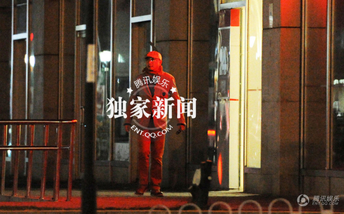 徐崢幽會神秘女