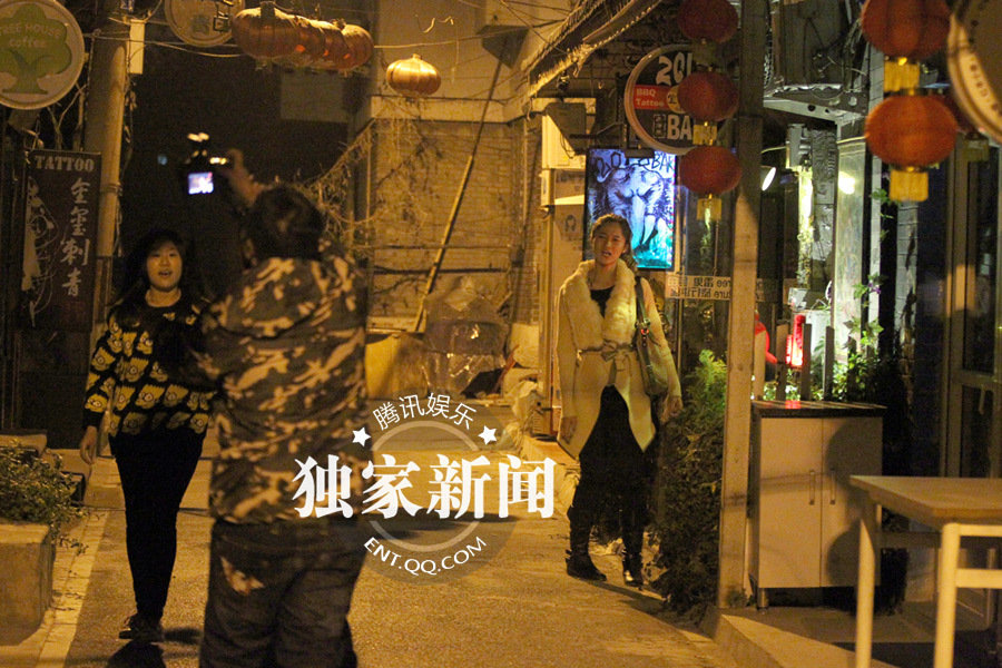 徐崢“出軌”白衣女是陶虹學(xué)妹 王熙然暴怒否認(rèn)是小三三