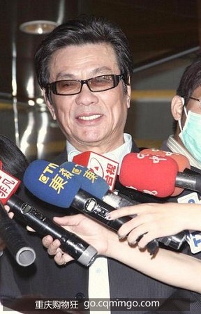 中國(guó)“干爹文化”尷尬了誰(shuí)？