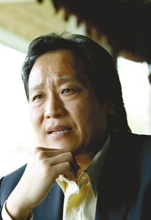 中國(guó)“干爹文化”尷尬了誰？