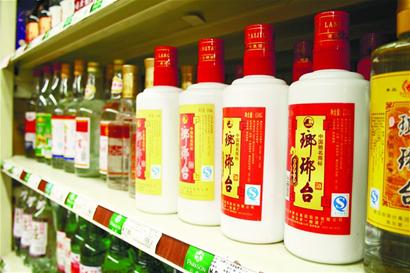 青島市場白酒大戰(zhàn) 商務飯局多數(shù)喝白酒高端酒受寵